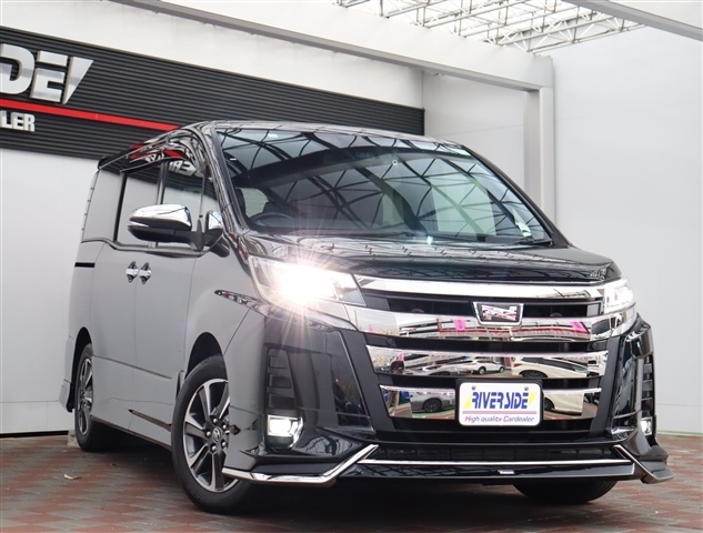 トヨタ ノア ２．０ ＳＩ ＷＸＢＩＩＩ R2年 (関東) 99