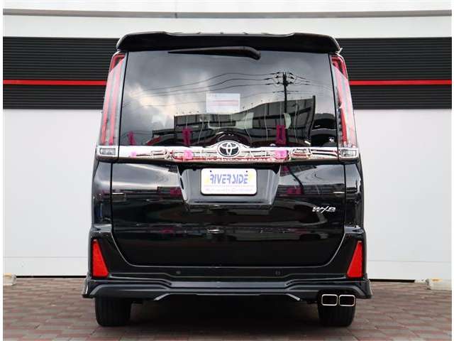 トヨタ ノア ２．０ ＳＩ ＷＸＢＩＩＩ R2年 (関東) 99