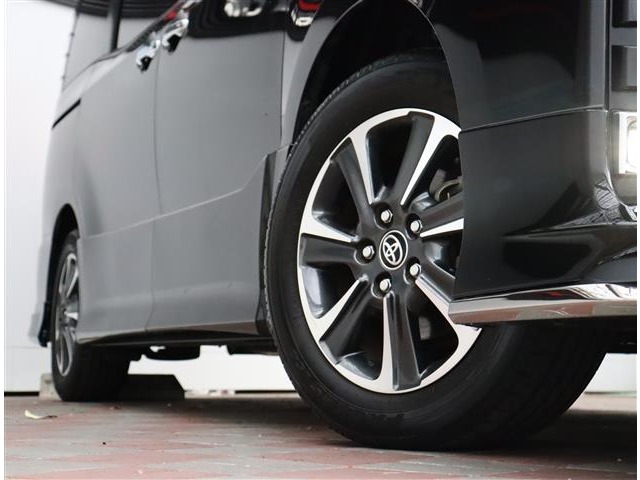 トヨタ ノア ２．０ ＳＩ ＷＸＢＩＩＩ R2年 (関東) 99