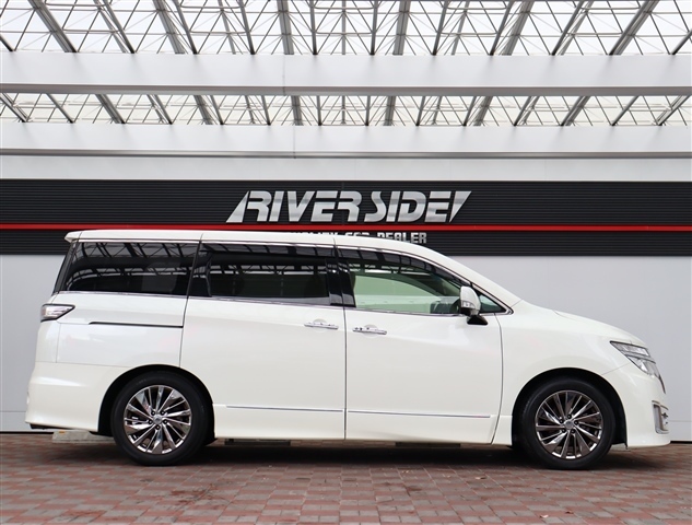 日産 エルグランド ３．５ ライダー ４ＷＤ R1年 (関東) 99