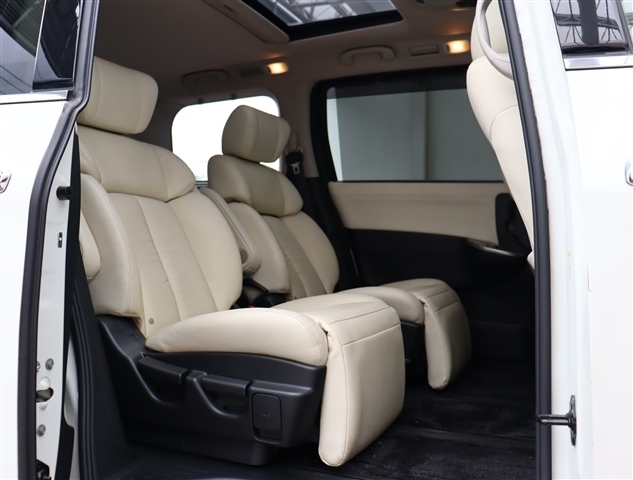 日産 エルグランド ３．５ ライダー ４ＷＤ R1年 (関東) 99