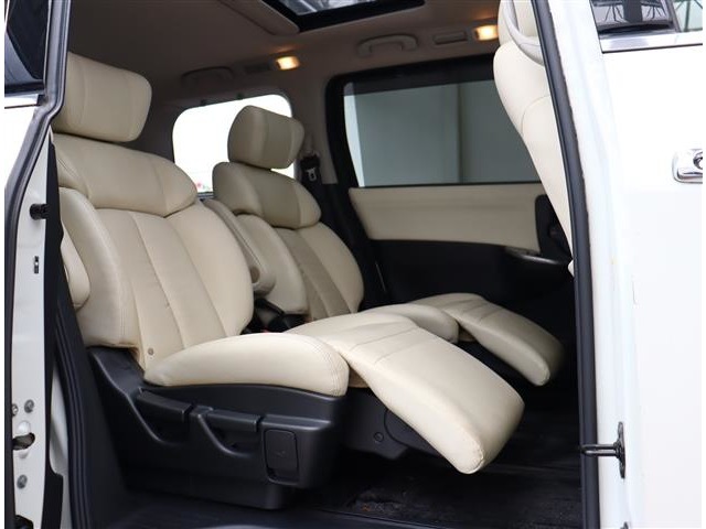 日産 エルグランド ３．５ ライダー ４ＷＤ R1年 (関東) 99