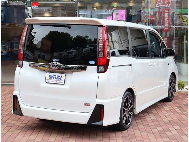 トヨタ ノア ２．０ ＳＩ Ｇ'Ｓ H28年 (関東) 99