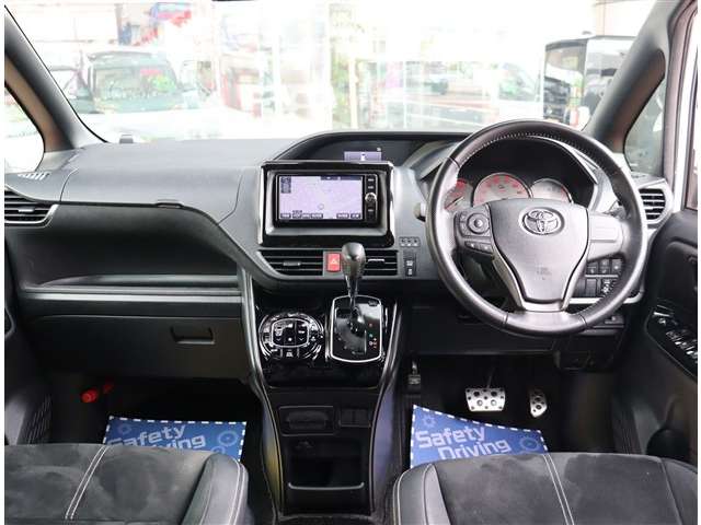 トヨタ ノア ２．０ ＳＩ Ｇ'Ｓ H28年 (関東) 99