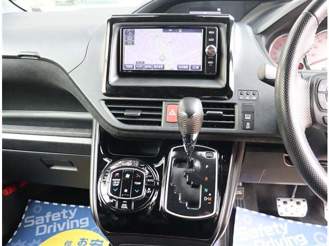 トヨタ ノア ２．０ ＳＩ Ｇ'Ｓ H28年 (関東) 99