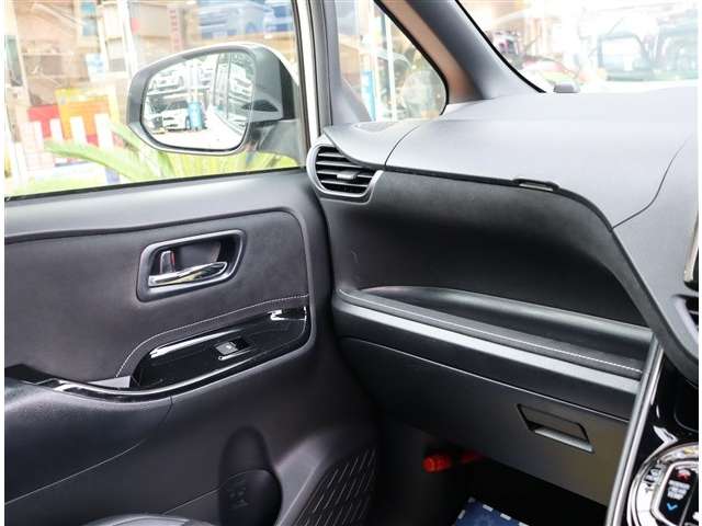 トヨタ ノア ２．０ ＳＩ Ｇ'Ｓ H28年 (関東) 99