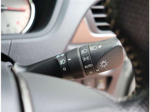 トヨタ ノア ２．０ ＳＩ Ｇ'Ｓ H28年 (関東) 99