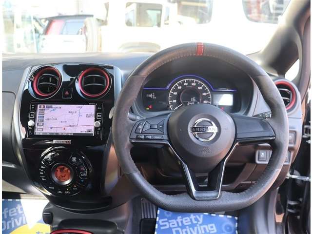 日産 ノート １．２ Ｅ－ＰＯＷＥＲ ＮＩＳＭＯ H29年 (関東) 99