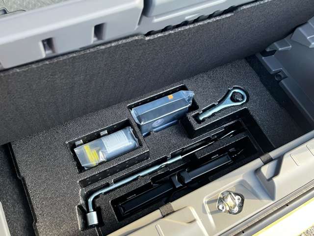 ダイハツ タフト ６６０ Ｇターボ ダーククロム ベンチャー R6年 (関東) 99