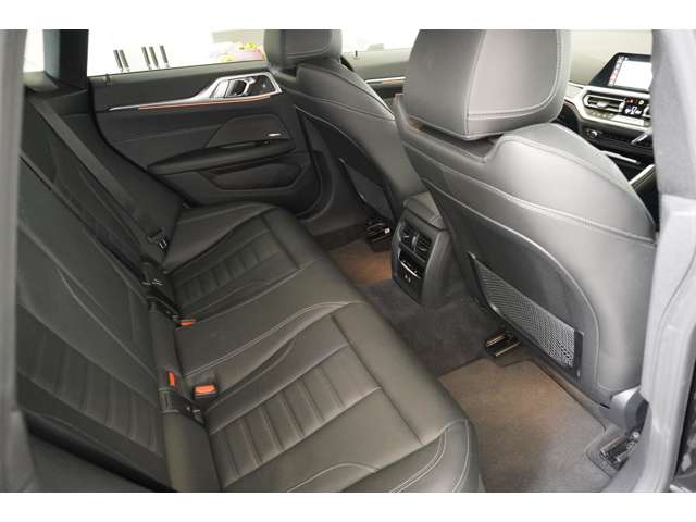 ＢＭＷ ４シリーズ ４２０Ｉ Ｍスポーツ R4年 (近畿) 99