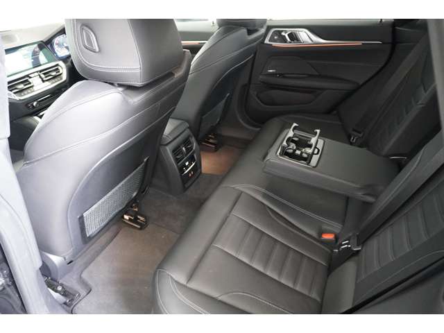 ＢＭＷ ４シリーズ ４２０Ｉ Ｍスポーツ R4年 (近畿) 99