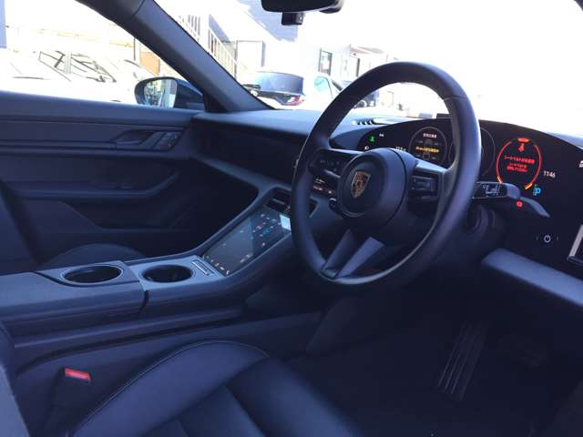 ポルシェ タイカン パフォーマンスバッテリー プラス ４＋１シート R4年 (東海) 99