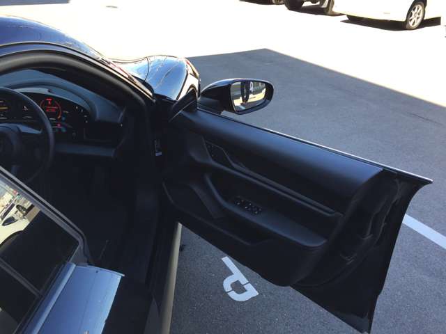 ポルシェ タイカン パフォーマンスバッテリー プラス ４＋１シート R4年 (東海) 99