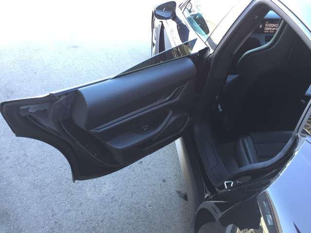 ポルシェ タイカン パフォーマンスバッテリー プラス ４＋１シート R4年 (東海) 99