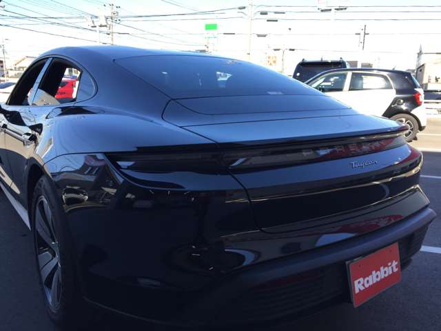 ポルシェ タイカン パフォーマンスバッテリー プラス ４＋１シート R4年 (東海) 99