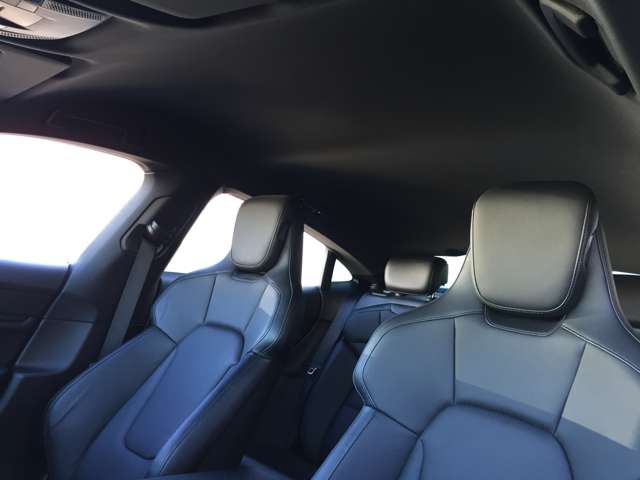 ポルシェ タイカン パフォーマンスバッテリー プラス ４＋１シート R4年 (東海) 99