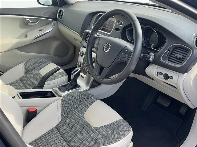 ボルボ Ｖ４０ Ｔ３　タックエディション R2年 (東北) 99