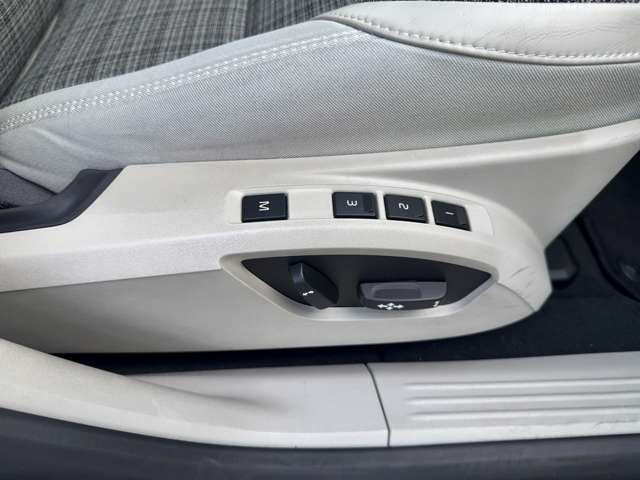 ボルボ Ｖ４０ Ｔ３　タックエディション R2年 (東北) 99