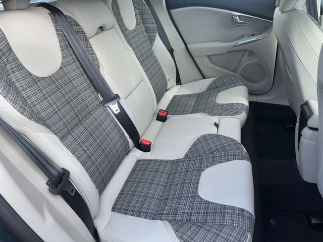 ボルボ Ｖ４０ Ｔ３　タックエディション R2年 (東北) 99