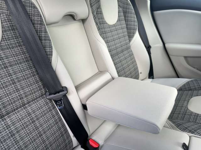 ボルボ Ｖ４０ Ｔ３　タックエディション R2年 (東北) 99