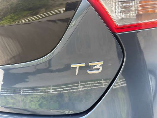 ボルボ Ｖ４０ Ｔ３　タックエディション R2年 (東北) 99