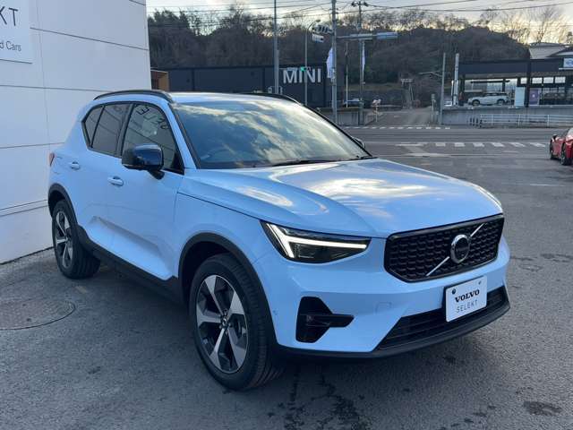 ボルボ ＸＣ４０ ウルトラ Ｂ４ ＡＷＤ ダーク エディション ４ＷＤ R6年 (東北) 99