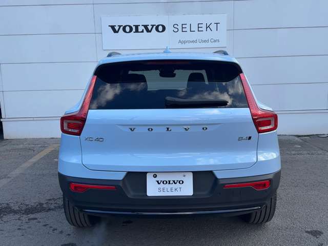 ボルボ ＸＣ４０ ウルトラ Ｂ４ ＡＷＤ ダーク エディション ４ＷＤ R6年 (東北) 99