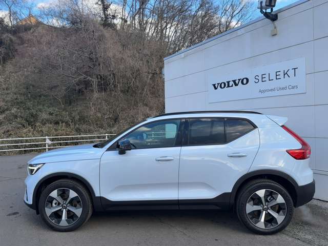 ボルボ ＸＣ４０ ウルトラ Ｂ４ ＡＷＤ ダーク エディション ４ＷＤ R6年 (東北) 99