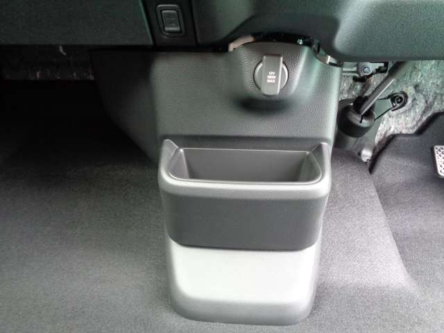 ホンダ Ｎ　ＢＯＸ カスタム ６６０ R7年 () 99