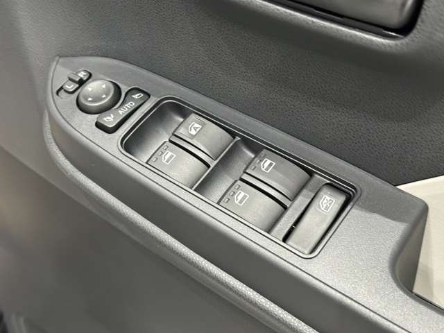 ダイハツ タント ６６０ Ｌ R5年 (中国) 99