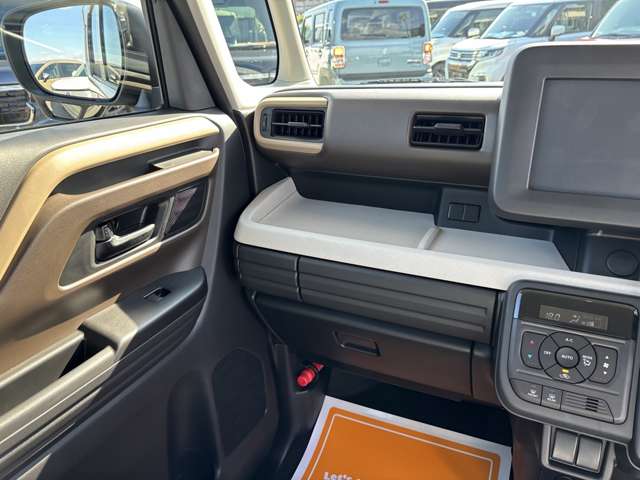 スズキ スペーシア ６６０ ハイブリッド Ｇ R6年 (近畿) 99