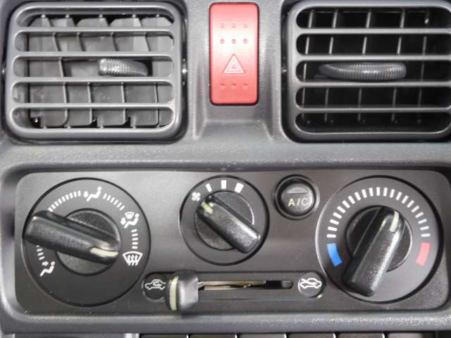 日産 ＮＴ１００クリッパー ６６０ ＤＸ 農繁仕様 ４ＷＤ R2年 (九州・沖縄) 99