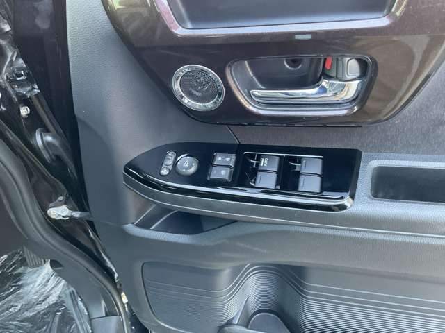 ホンダ Ｎ　ＢＯＸ カスタム ６６０ Ｇ ＥＸ ターボ ホンダセンシング ４ＷＤ H30年 (東北) 99