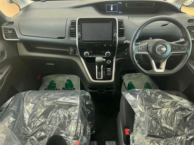 日産 セレナ ２．０ ハイウェイスター ４ＷＤ H28年 (北海道) 99