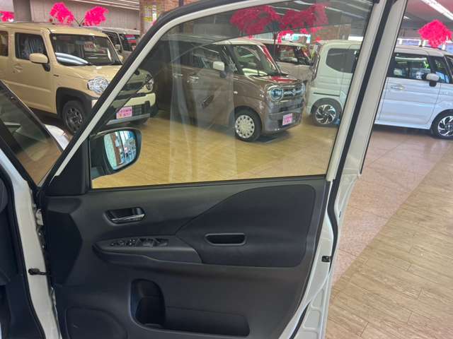 日産 セレナ ２．０ ハイウェイスター ４ＷＤ H28年 (北海道) 99