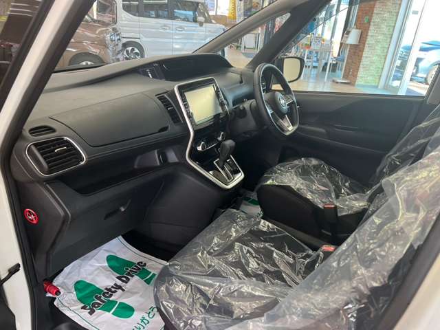 日産 セレナ ２．０ ハイウェイスター ４ＷＤ H28年 (北海道) 99