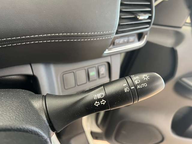 日産 セレナ ２．０ ハイウェイスター ４ＷＤ H28年 (北海道) 99