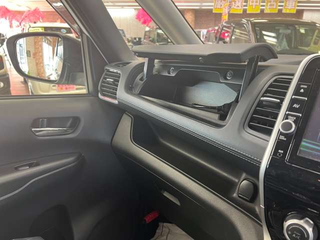 日産 セレナ ２．０ ハイウェイスター ４ＷＤ H28年 (北海道) 99