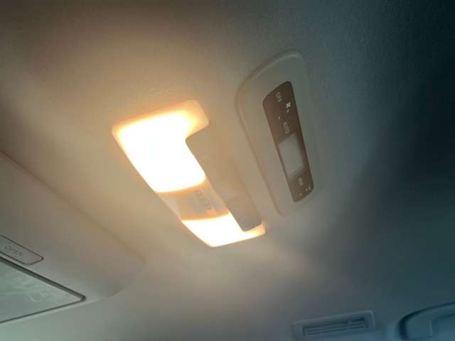 日産 セレナ ２．０ ハイウェイスター ４ＷＤ H28年 (北海道) 99