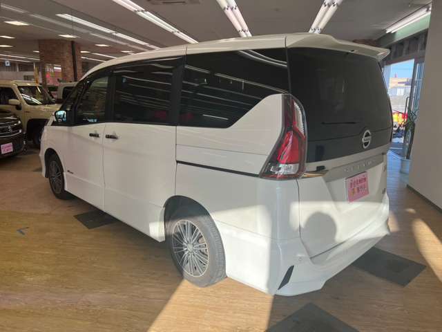 日産 セレナ ２．０ ハイウェイスター ４ＷＤ H28年 (北海道) 99