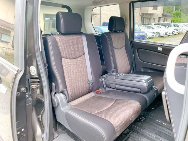 日産 セレナ ２．０ ハイウェイスター Ｖセレクション＋ＳＡＦＥＴＹ Ｓ－ＨＹＢＲＩＤ アドバンストセーフティ ＰＫＧ H26年 (九州・沖縄) 99