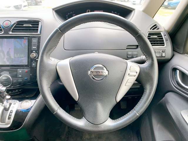 日産 セレナ ２．０ ハイウェイスター Ｖセレクション＋ＳＡＦＥＴＹ Ｓ－ＨＹＢＲＩＤ アドバンストセーフティ ＰＫＧ H26年 (九州・沖縄) 99