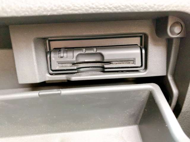 日産 セレナ ２．０ ハイウェイスター Ｖセレクション＋ＳＡＦＥＴＹ Ｓ－ＨＹＢＲＩＤ アドバンストセーフティ ＰＫＧ H26年 (九州・沖縄) 99