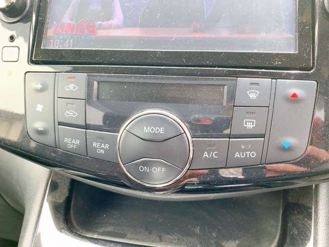 日産 セレナ ２．０ ハイウェイスター Ｖセレクション＋ＳＡＦＥＴＹ Ｓ－ＨＹＢＲＩＤ アドバンストセーフティ ＰＫＧ H26年 (九州・沖縄) 99