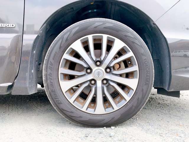 日産 セレナ ２．０ ハイウェイスター Ｖセレクション＋ＳＡＦＥＴＹ Ｓ－ＨＹＢＲＩＤ アドバンストセーフティ ＰＫＧ H26年 (九州・沖縄) 99