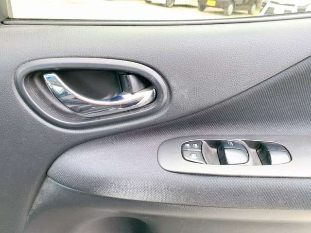 日産 セレナ ２．０ ハイウェイスター Ｖセレクション＋ＳＡＦＥＴＹ Ｓ－ＨＹＢＲＩＤ アドバンストセーフティ ＰＫＧ H26年 (九州・沖縄) 99