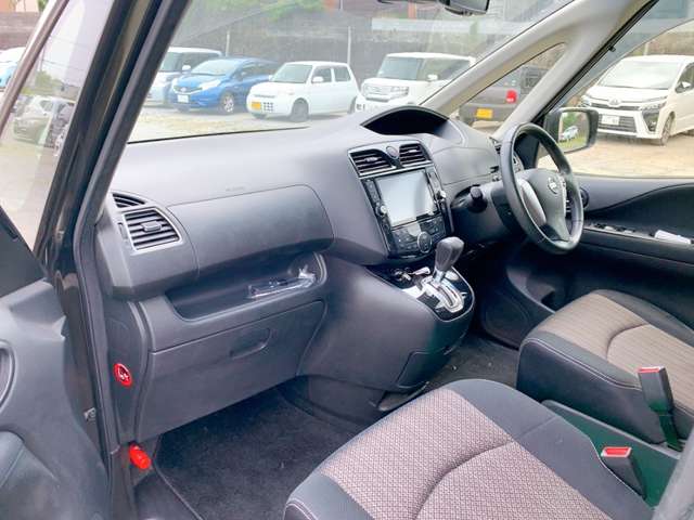 日産 セレナ ２．０ ハイウェイスター Ｖセレクション＋ＳＡＦＥＴＹ Ｓ－ＨＹＢＲＩＤ アドバンストセーフティ ＰＫＧ H26年 (九州・沖縄) 99