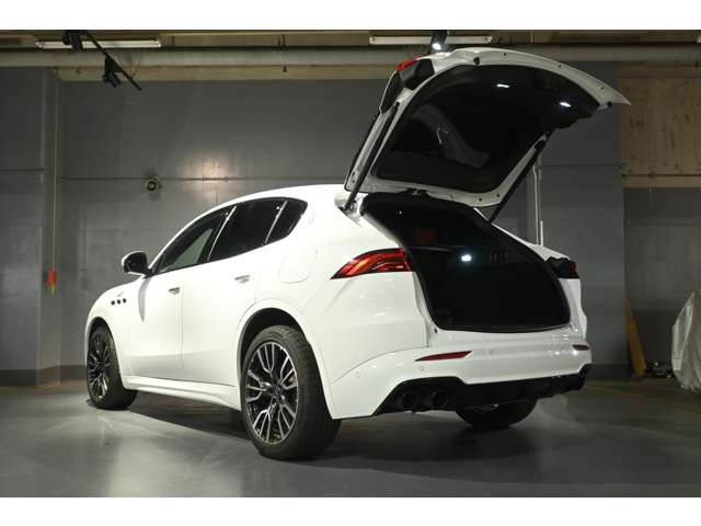 マセラティ グレカーレ ＧＴ ４ＷＤ R5年 (関東) 99