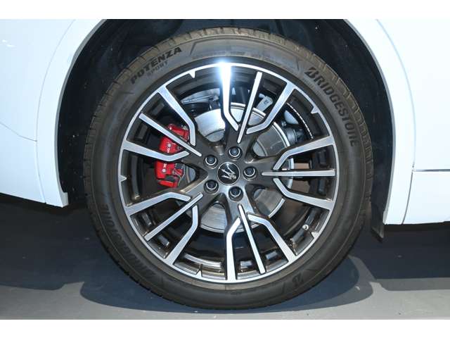 マセラティ グレカーレ ＧＴ ４ＷＤ R5年 (関東) 99