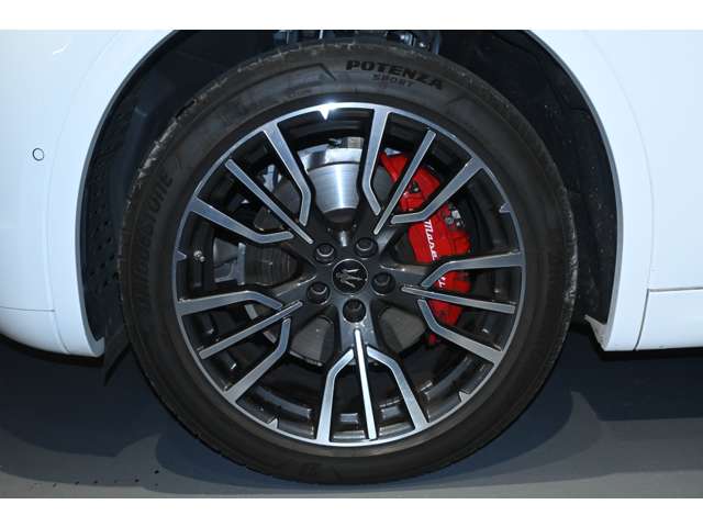 マセラティ グレカーレ ＧＴ ４ＷＤ R5年 (関東) 99